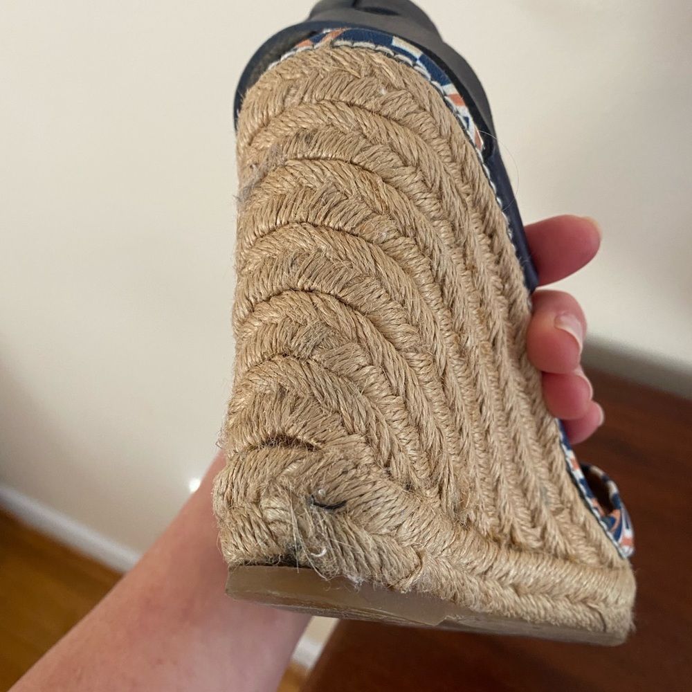 Tory Burch Wedge - Picture 4 of 6